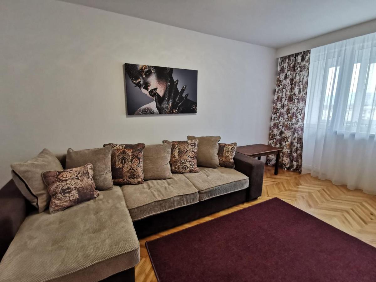 Apartament Carla-Maria Deva Exteriér fotografie